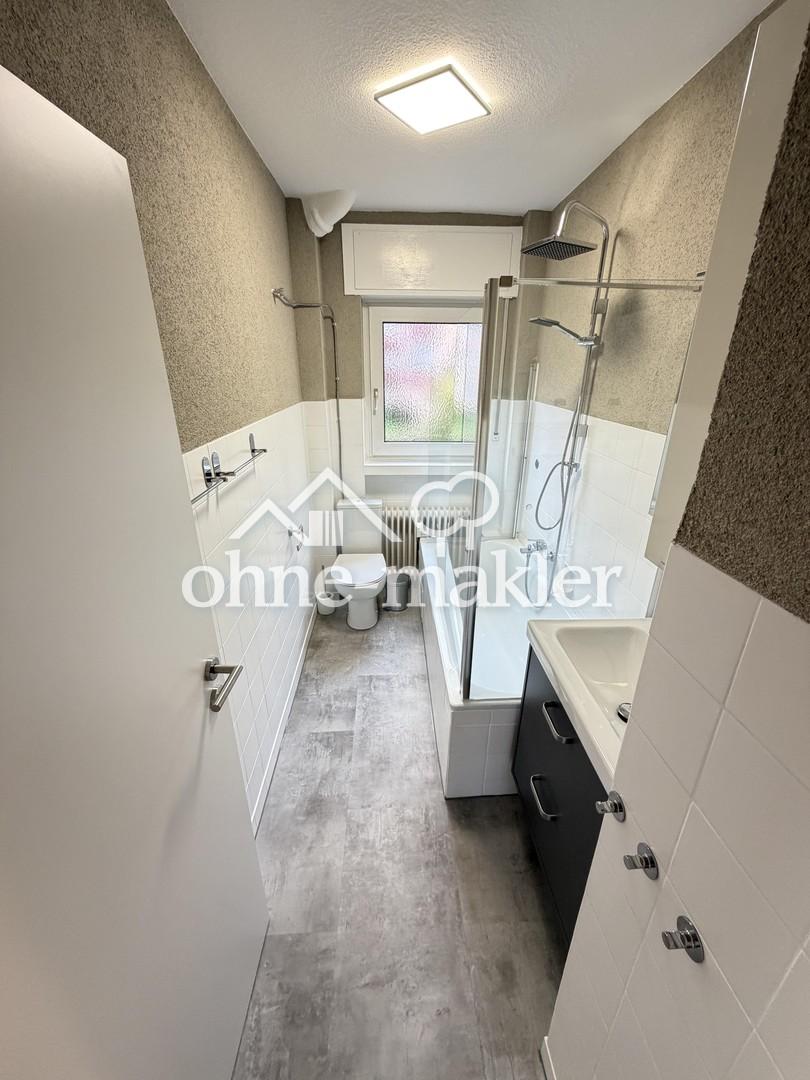 Schönes möbliertes WG-Zimmer in frisch renovierter Wohnung in Top-Lage - Photo 4