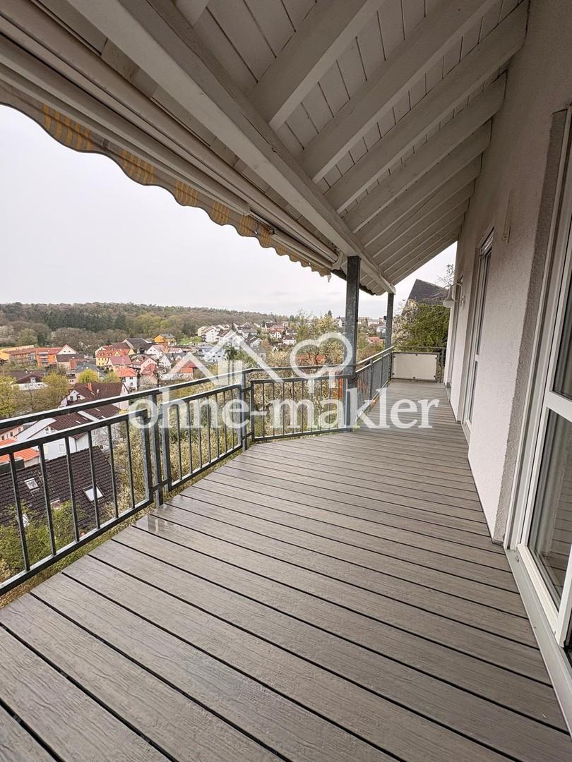 4-Zimmer-Maisonette, 133 m², Balkon, EBK, Carport & Stellplatz in Würzburg-Oberdürrbach - Photo 3