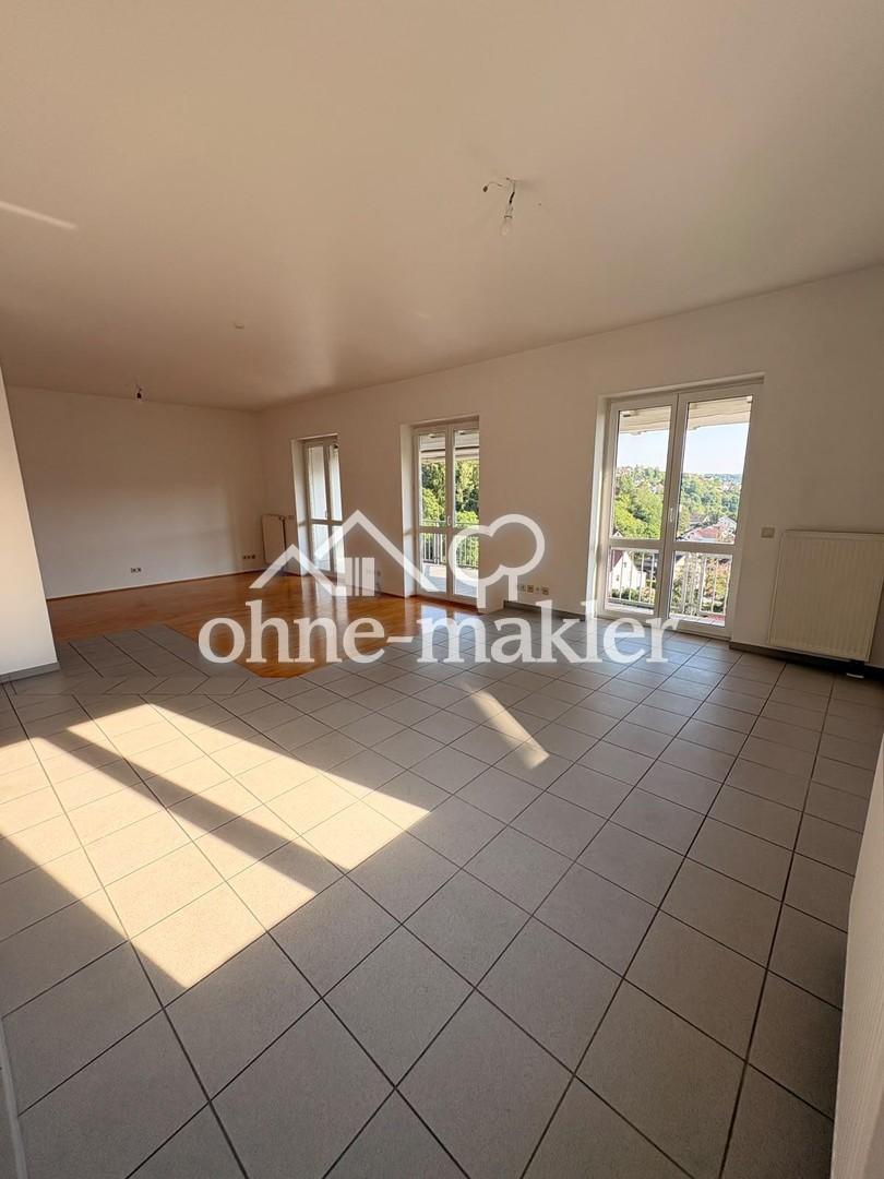 Wohnen wie im Haus: 4-Zimmer-Maisonette mit Talblick, Balkon und Carport - Foto 3