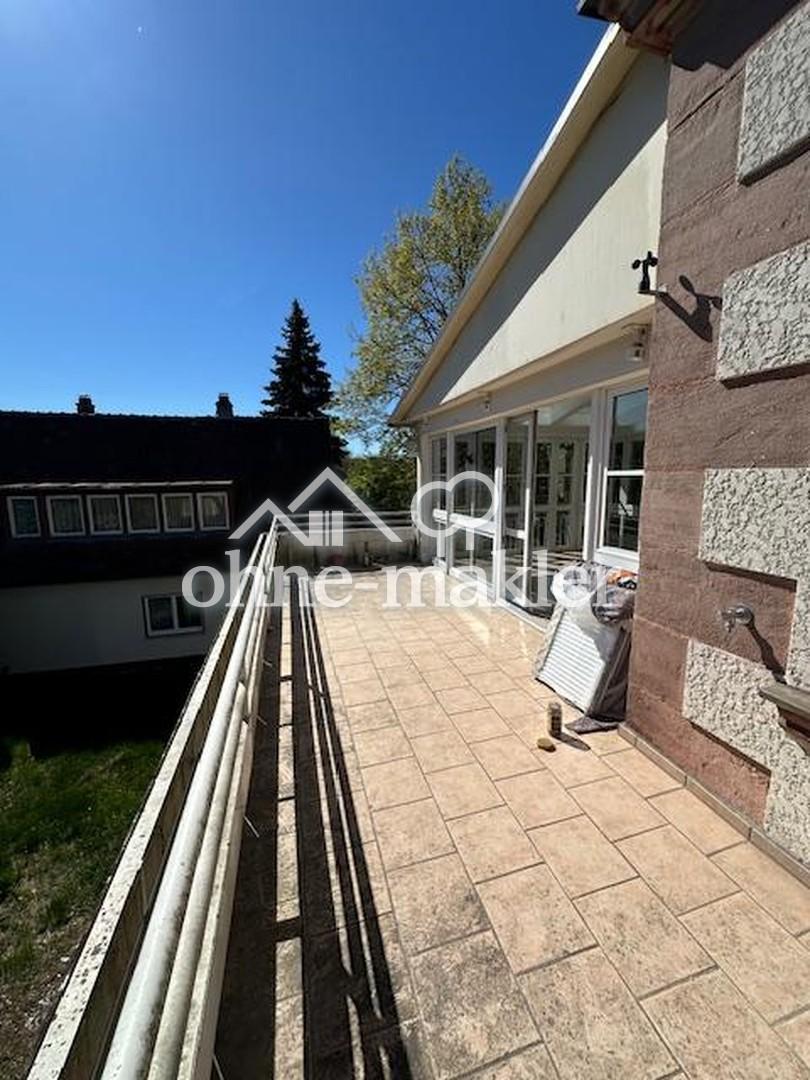 Erstbezug Sanierter Altbau! Wunderschöne 3 ZW, Wohnküche, Dachterrasse u. Wintergarten! - Photo 4