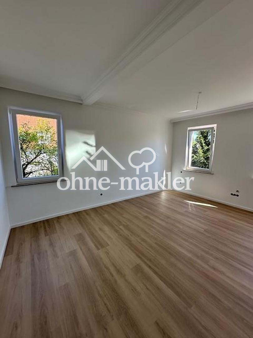 Erstbezug Sanierter Altbau! Wunderschöne 3 ZW, Wohnküche, Dachterrasse u. Wintergarten! - Photo 1