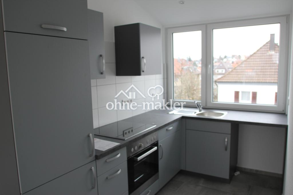 Neu erstellte 2,5-Zimmer-DG-Wohnung in Reutlingen, stadtnah, mit West- und Süd - Balkon - Foto 2
