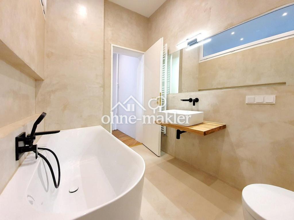 Sanierter Altbau-Traum mit Hofzugang am Savignyplatz • 2 Bäder • unbefristet - Photo 4