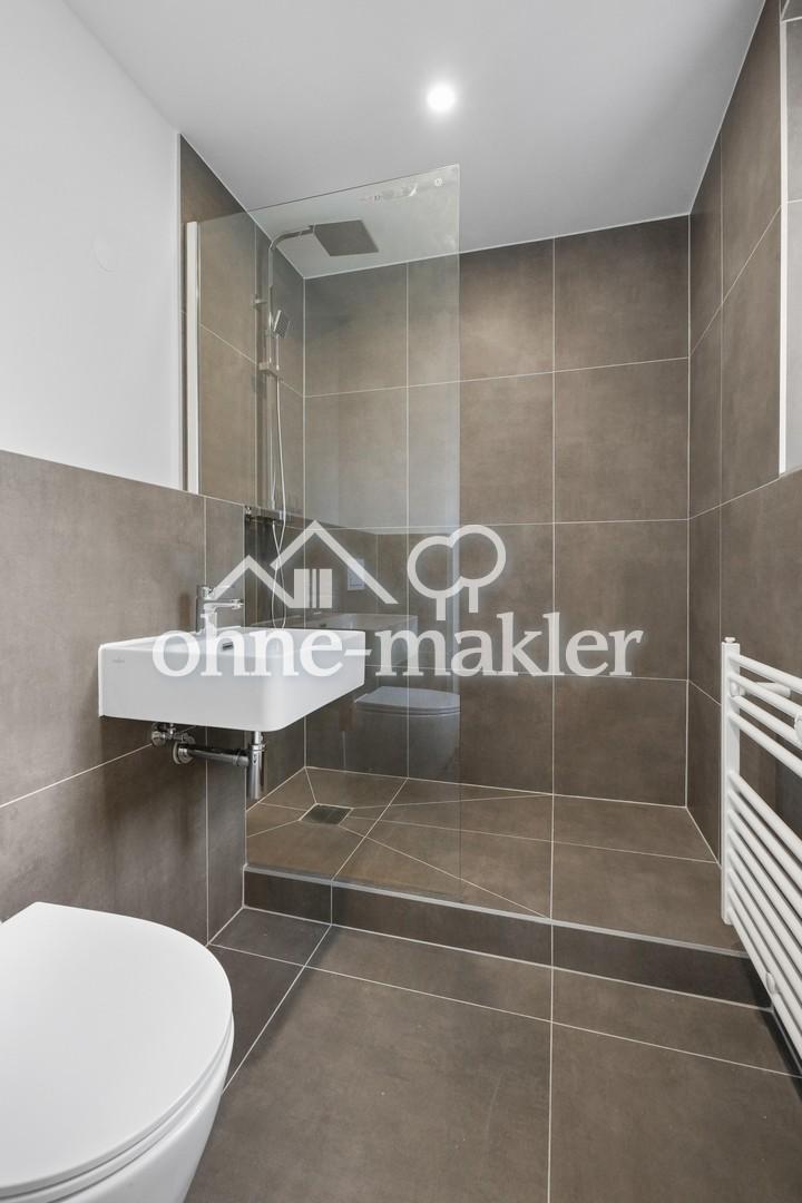 Erstbezug nach Sanierung: 2-Zimmer Wohnung mit Einbauküche und Balkon - Foto 3