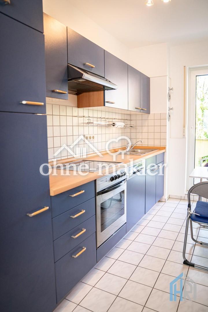Stadtteil Südwest: 2 ZKB mit EBK, Balkon im 1. OG, Pkw-Tiefgaragenstellplatz (Duplex) - Photo 2