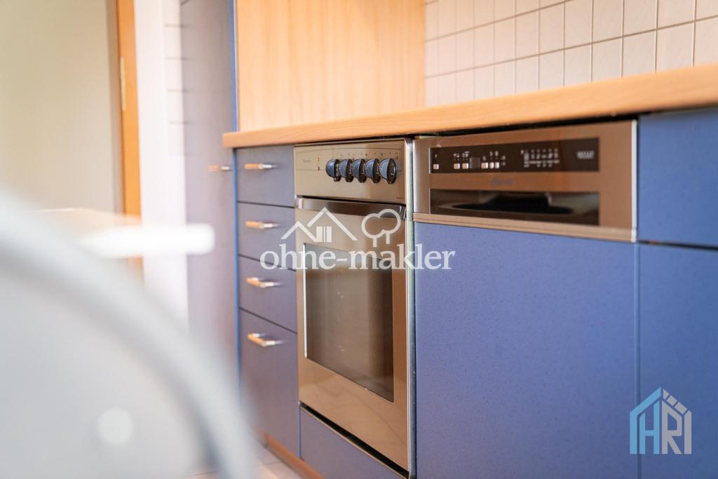 Stadtteil Südwest: 2 ZKB mit EBK, Balkon im 1. OG, Pkw-Tiefgaragenstellplatz (Duplex) - Photo 4