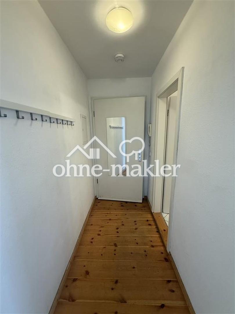 1-Zimmerwohnung im 2. Obergeschoss des Hinterhauses unweit des Bahnhofs Südkreuz - Photo 4