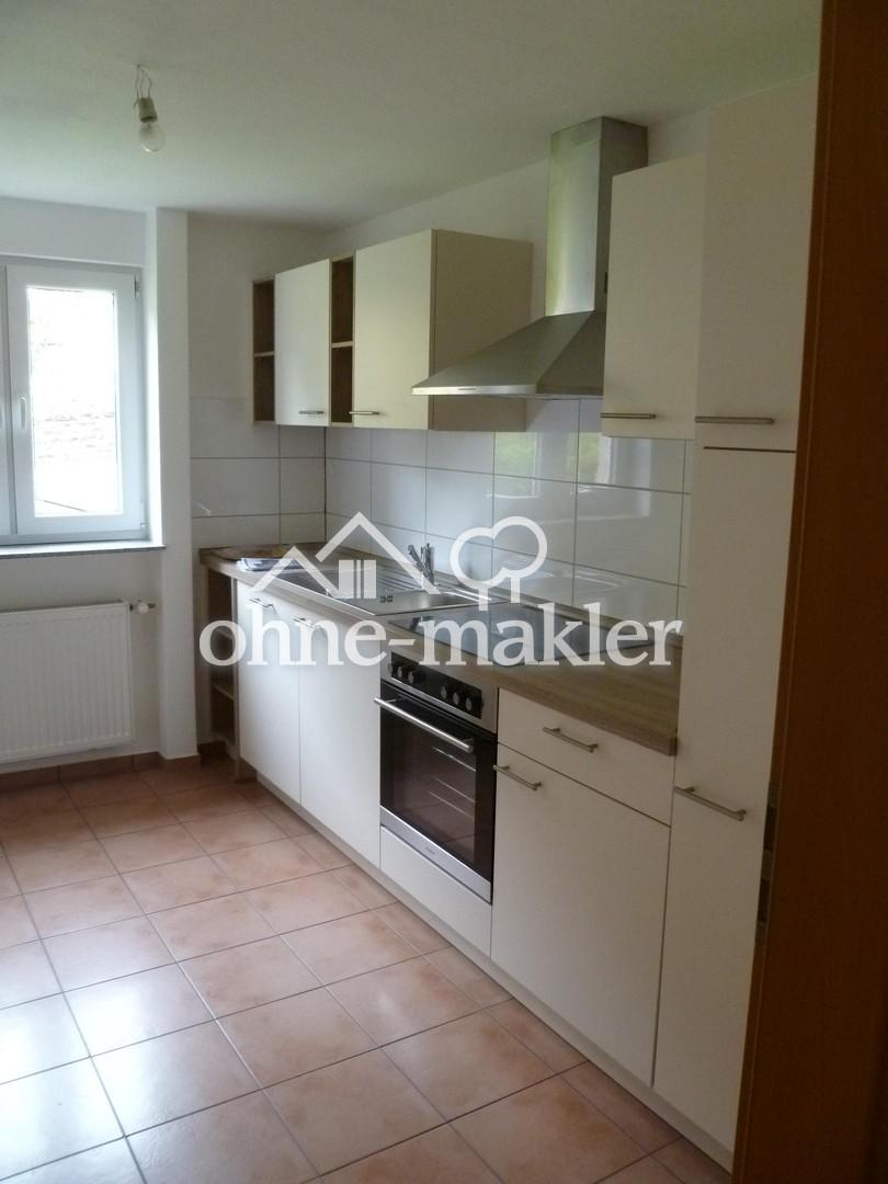 Schöne 3 Zimmer Wohnung mit EBK und Balkon - Foto 1