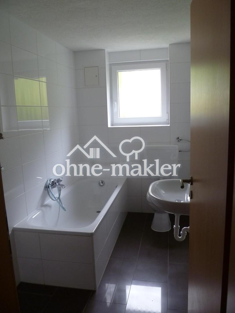 Schöne 3 Zimmer Wohnung mit EBK und Balkon - Foto 2
