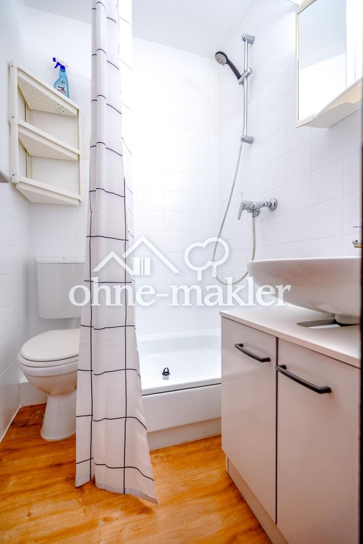 Moderne, helle, NEU renovierte, vollmöblierte Wohg. + Keller + Tiefgarage, Zentral in Mainz - Photo 2