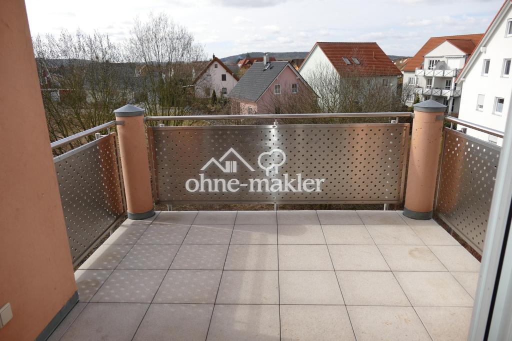 Helle 4-Zimmer-Wohnung mit Balkon, Kaminofen & Stellplätzen in ruhiger zentraler Lage von Hirschaid - Foto 3