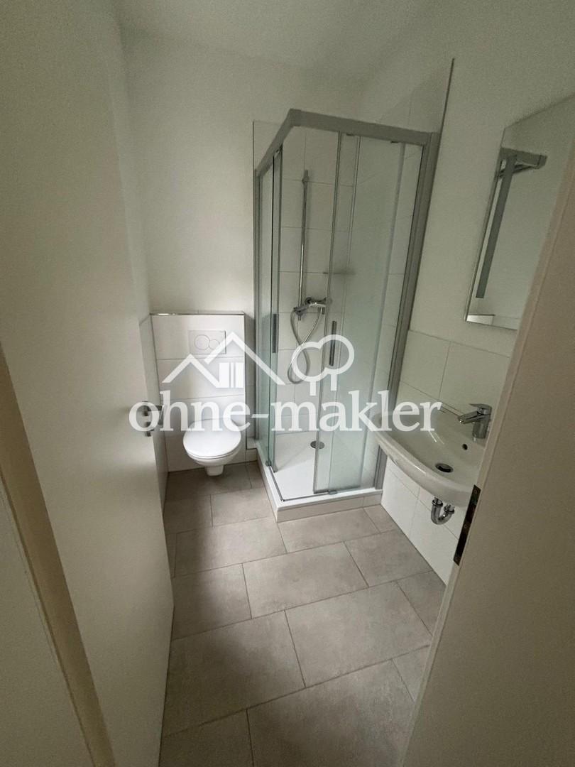 Sofort Verfügbar: Moderne, helle Wohnung mit offener Wohnküche und hochwertiger Ausstattung - Photo 3