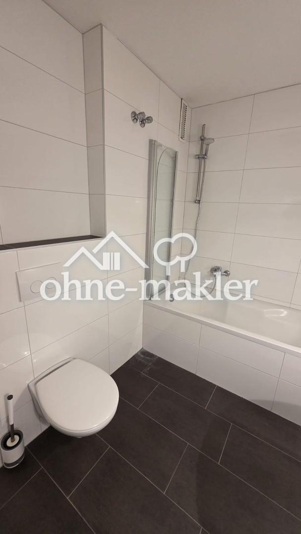 Hochwertige 3 Zimmer Wohnung mit großer Dachterasse inkl. EBK + Stellplatz - ab sofort verfügbar - Foto 5