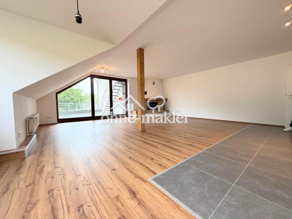 Hochwertige 3 Zimmer Wohnung mit großer Dachterasse inkl. EBK + Stellplatz - ab sofort verfügbar - Foto 3