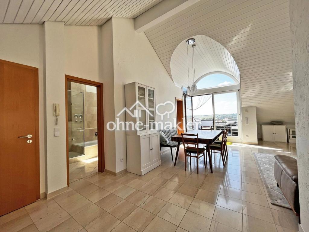 Weitblick über Lauffen - Gemütlich & Sonnig mit Balkon - Hochwertiges Bad - EBK & Garage - Photo 4