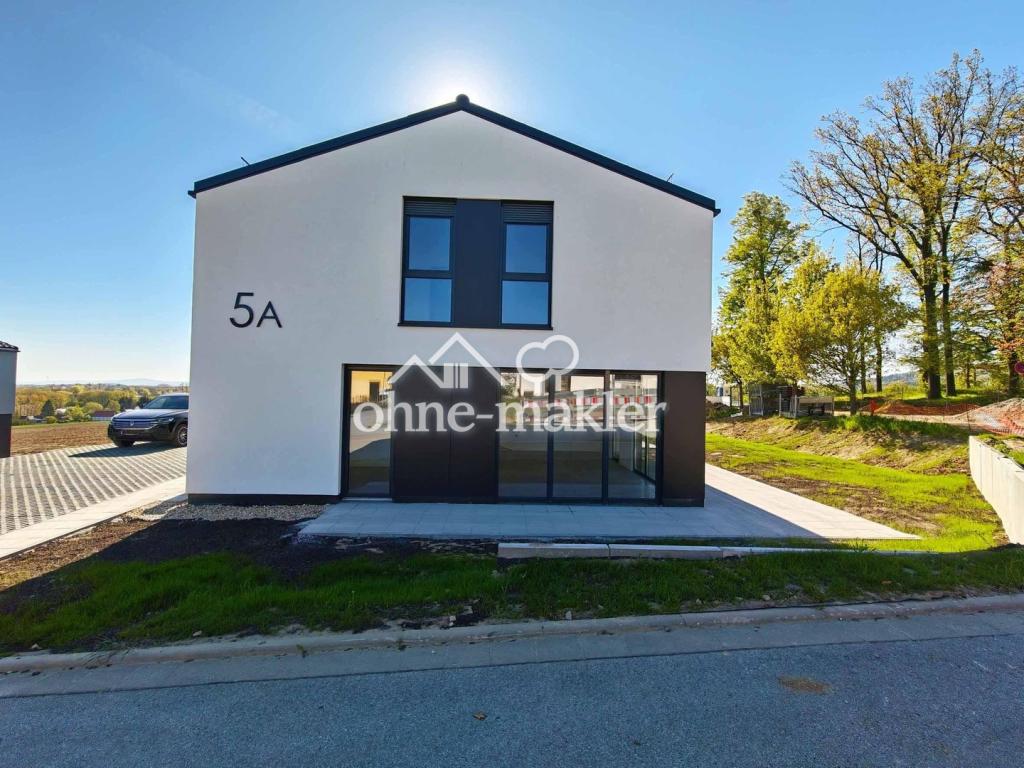 Erstbezug im Neubau – Moderne Doppelhaushälfte mit Traumblick in Hochkirch - Photo 2
