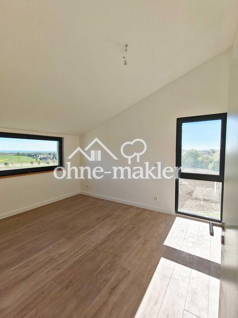 Erstbezug im Neubau – Moderne Doppelhaushälfte mit Traumblick in Hochkirch - Photo 4