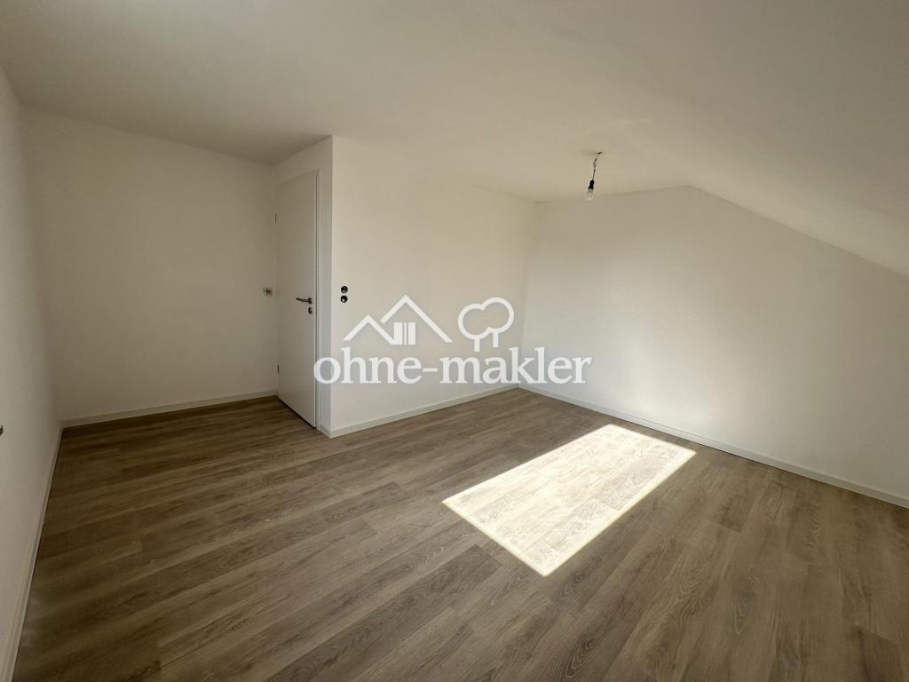 Sanierte 3-Raum–Wohnung mit Dachterrasse - Apolda - Foto 4