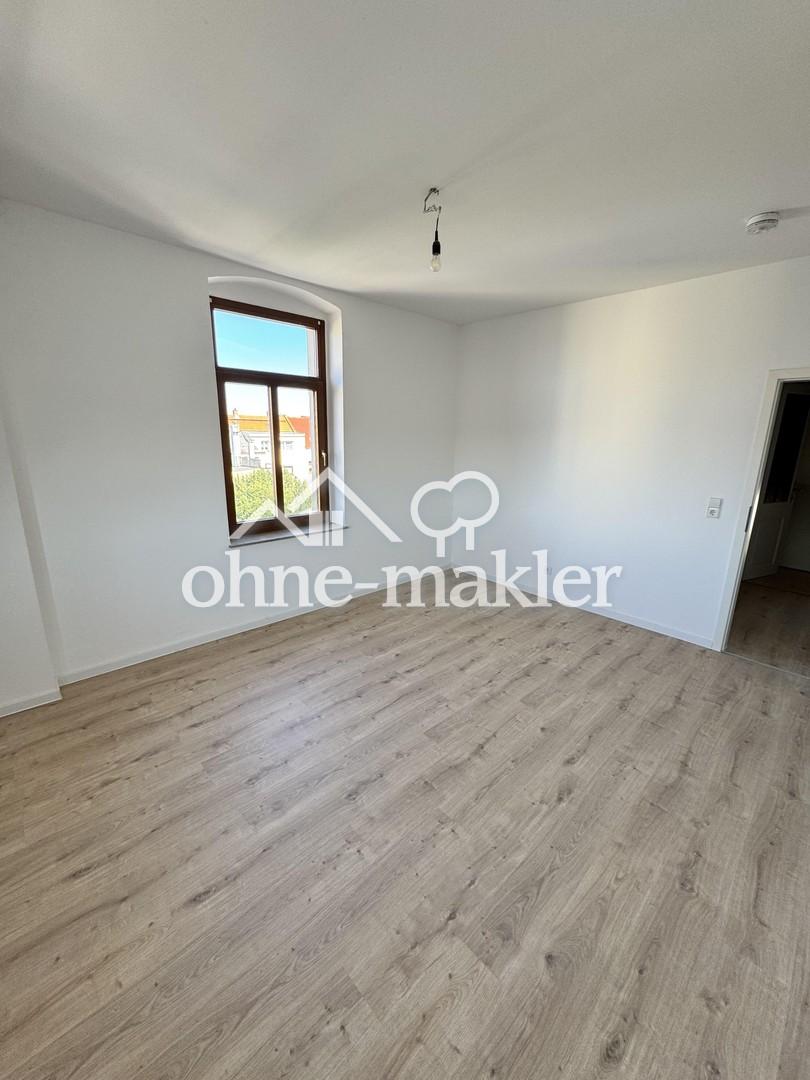 Neu sanierte 2-Zimmer-Wohnung mit modernem Tageslichtbad & neue EBK – ideal für Singles - Photo 3