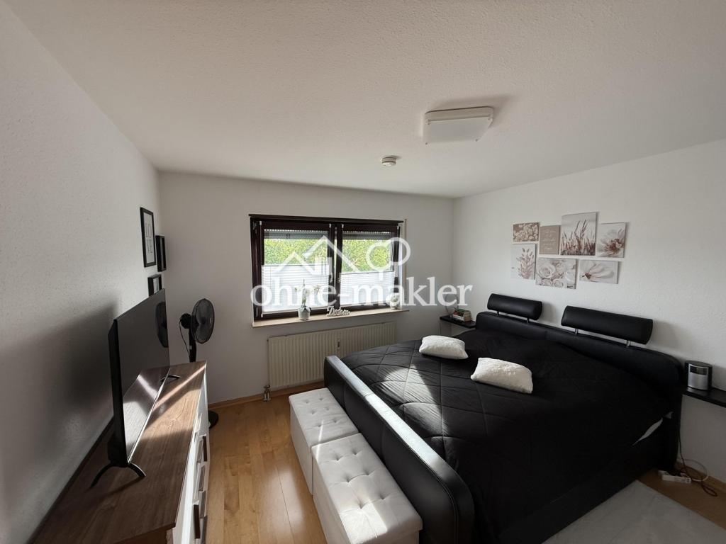Stilvolle und attraktive Wohnung mit Loggia, EBK und TG­Stellplatz - Photo 5