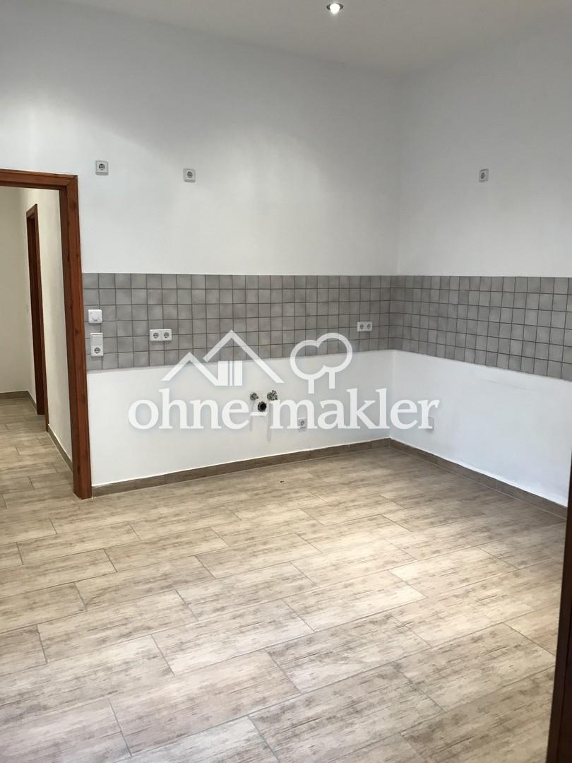Schöne 5 Raumwohnung mit Balkon im EG !!! - Photo 1