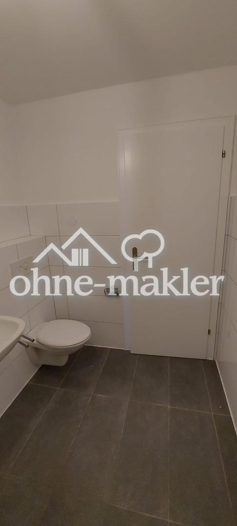 Schöne renovierte 3- Zimmerwohnung - Foto 5