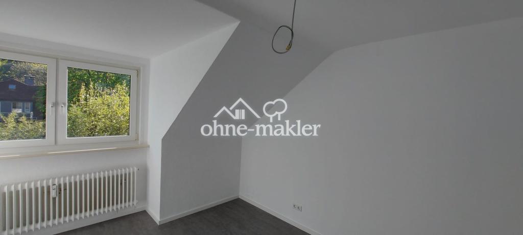 Schöne renovierte 2- Zimmerwohnung - Photo 5