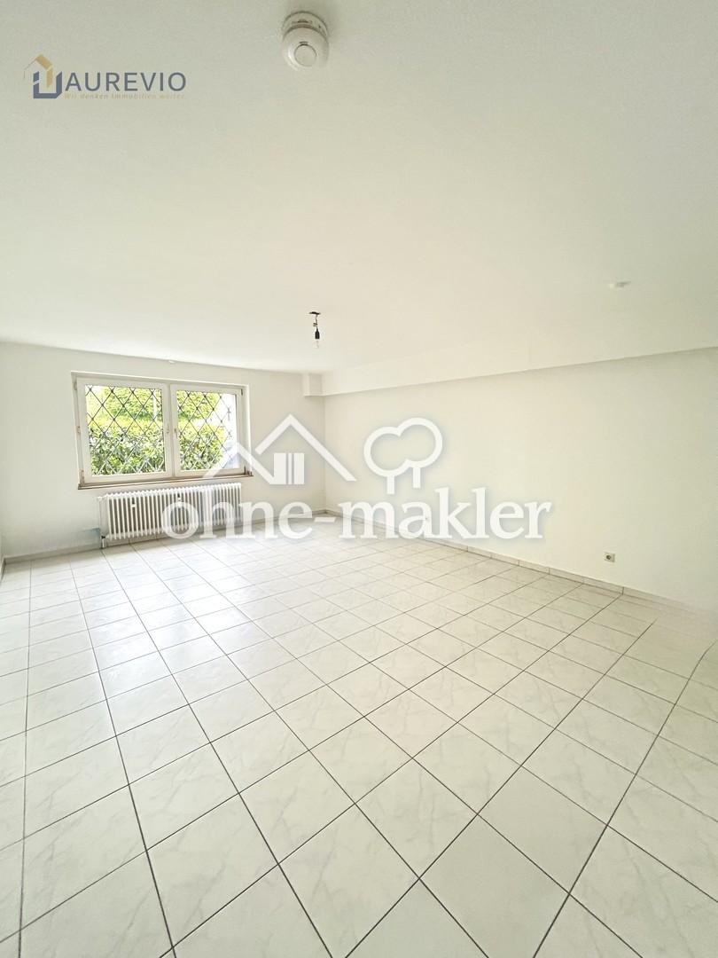Charmante Souterrain-Wohnung mit viel Ruhe und Stauraum - Foto 1