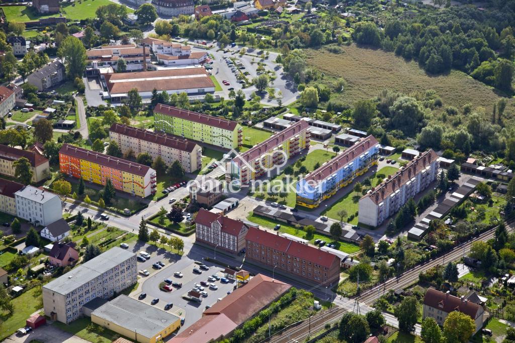 Stilvoll wohnen zum fairen Preis – sanierte 3-Zimmerwohnung mit Berlin-Anbindung RE 3 - Photo 1