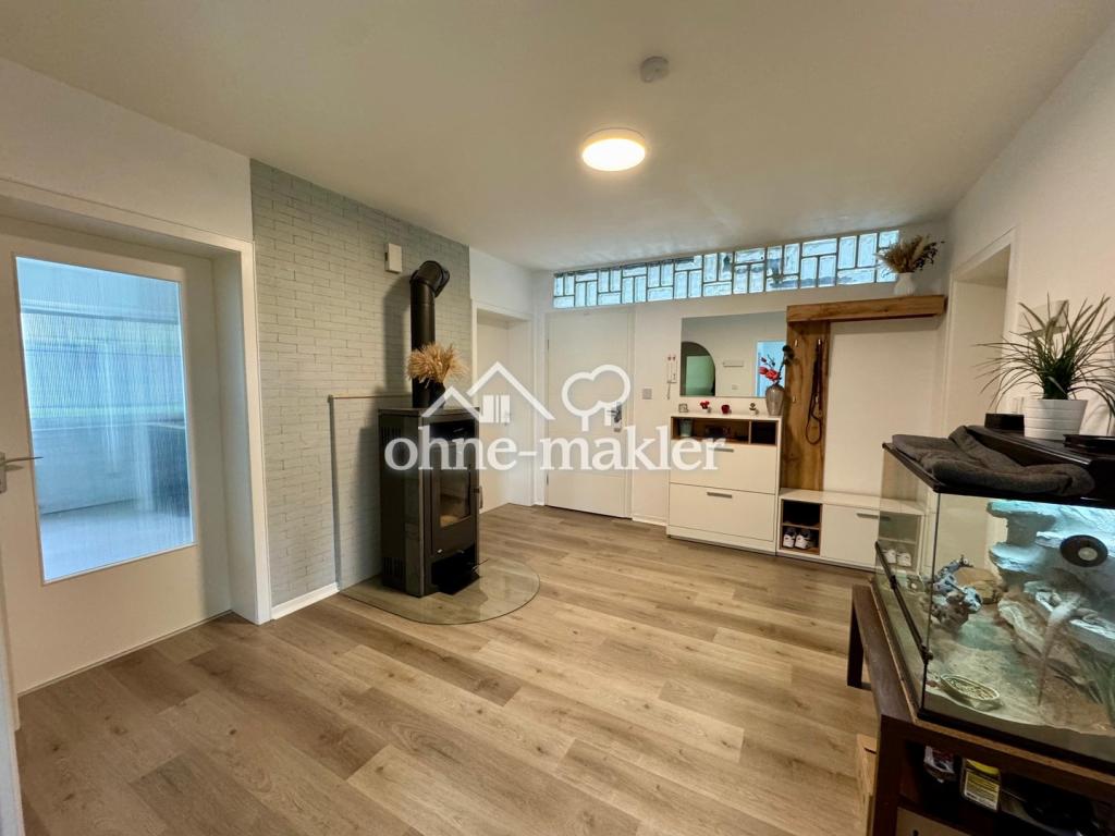 Großräumige, naturnahe, charmante Wohnung 4 ZKB mit Balkon, Ausblick ins Grüne - Photo 2