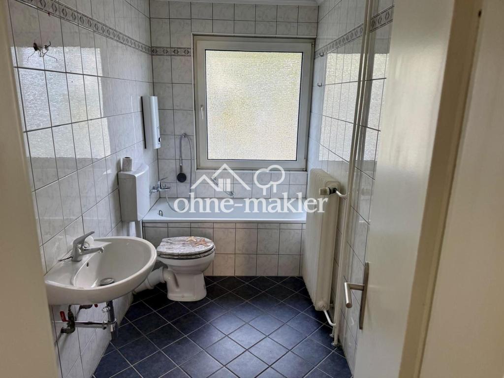 Schöne 2-Zimmer-Wohnung mit großem Balkon in ruhiger und attraktiver Lage von Duisburg - Photo 2