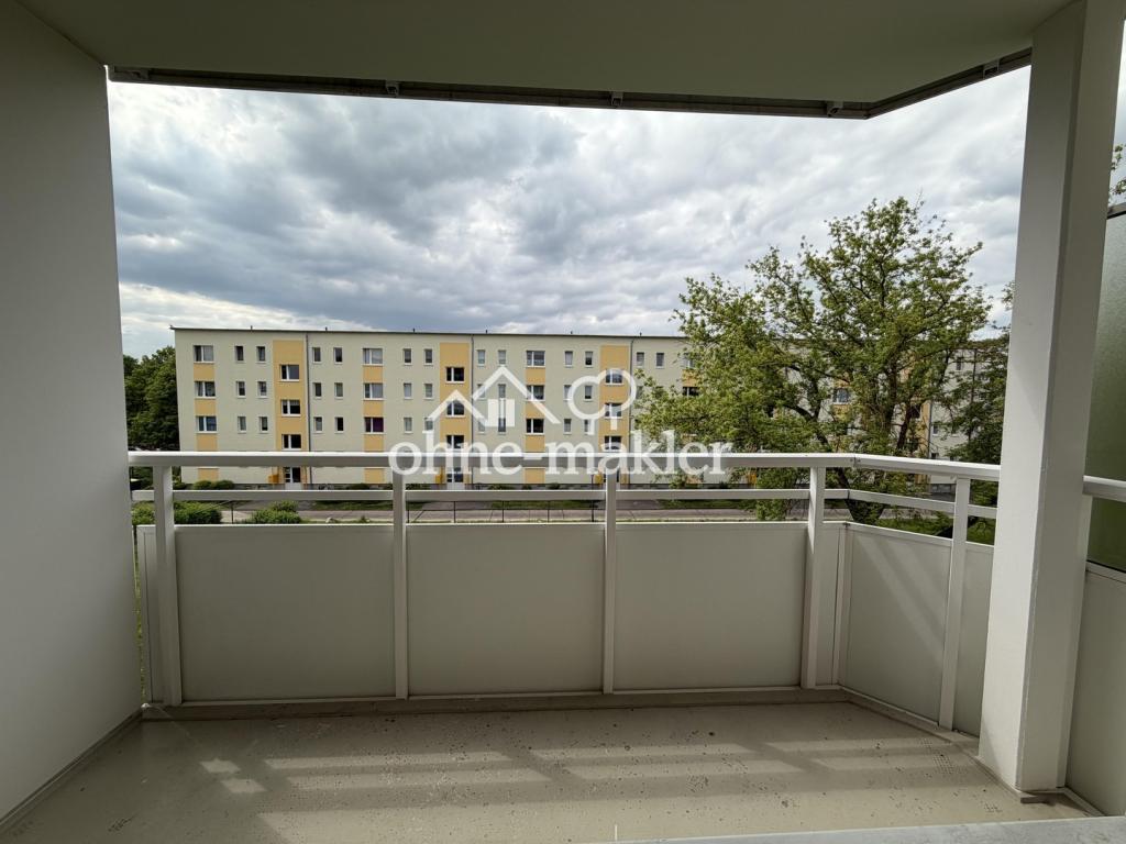 Helle 3-Raum-Wohnung mit Balkon in gepflegten Zustand - Photo 1