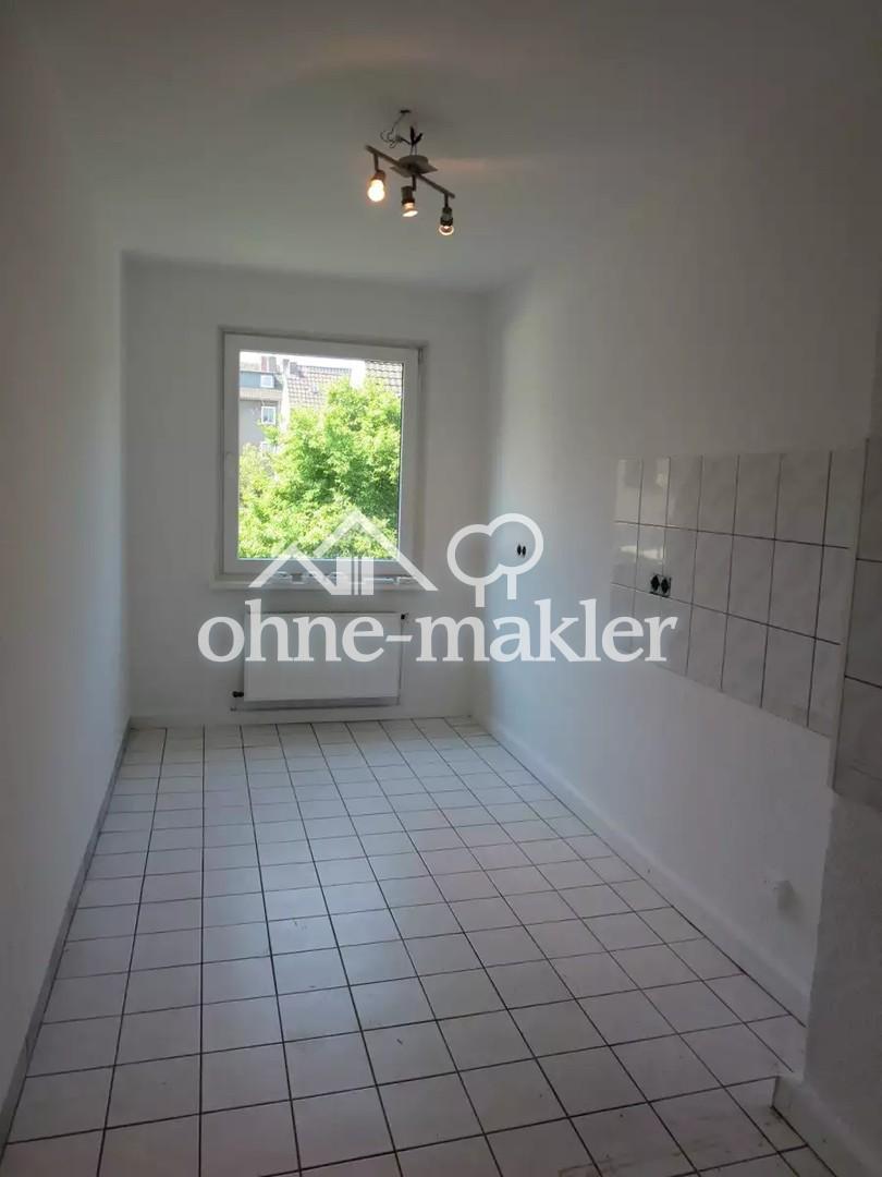 helle Küche mit großem Fenster 2ZWhg Bonn-Zentrum - Foto 2