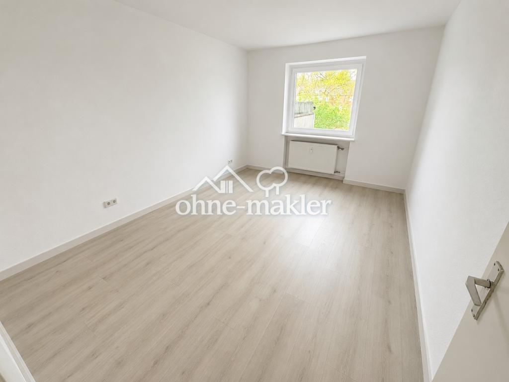 Frisch renovierte 3ZKB Spinnereistraße: neuer Vinylboden, neue Einbauküche, neue Elektrik, Balkon - Photo 5