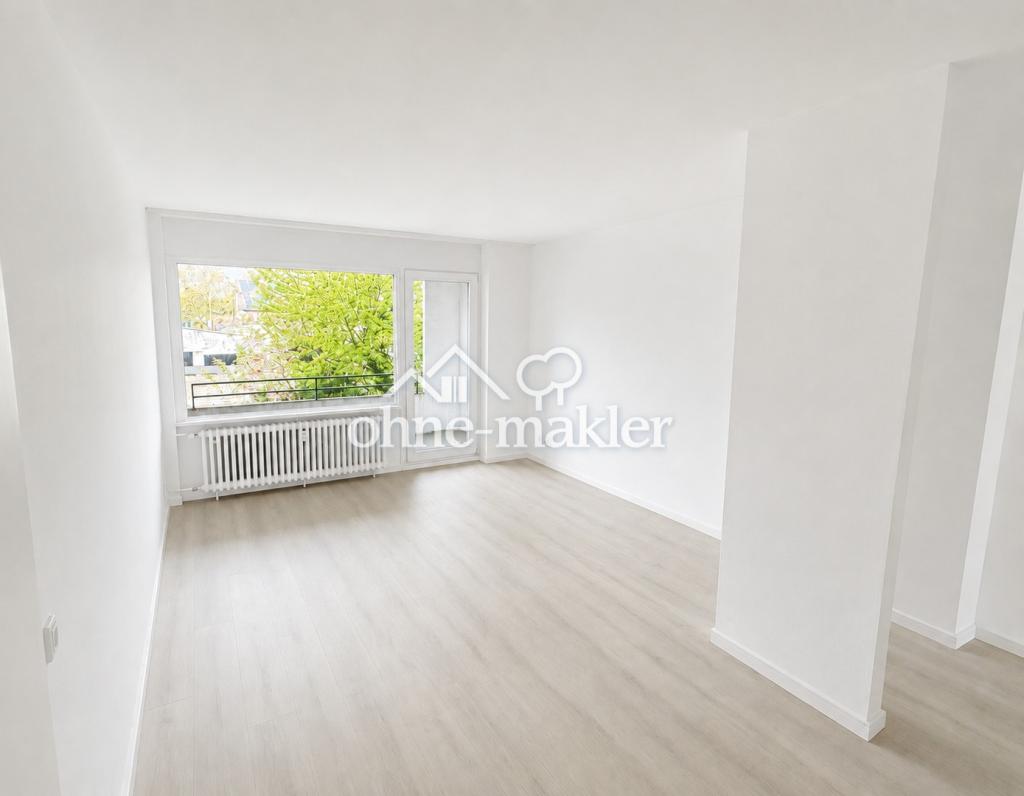 Frisch renovierte 3ZKB Spinnereistraße: neuer Vinylboden, neue Einbauküche, neue Elektrik, Balkon - Photo 2