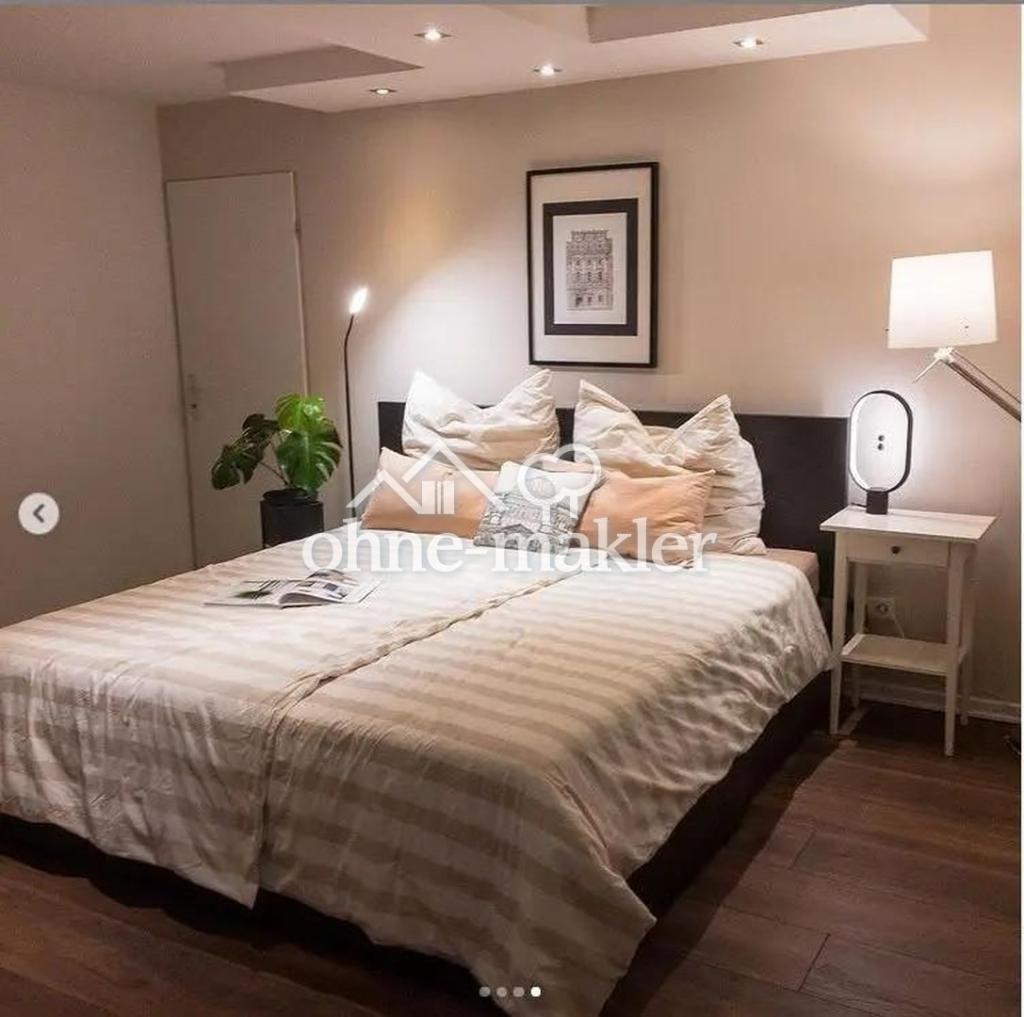 Neuwertiges 6-Zimmer-Reihenhaus mit Einbauküche in Frankfurt - Foto 1