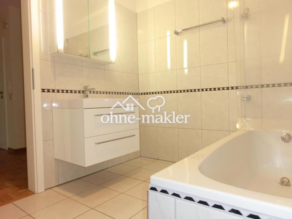 Lichtdurchflutete 2-Zimmer-Wohnung mit Einbauküche in 2-Familienhaus - Photo 4