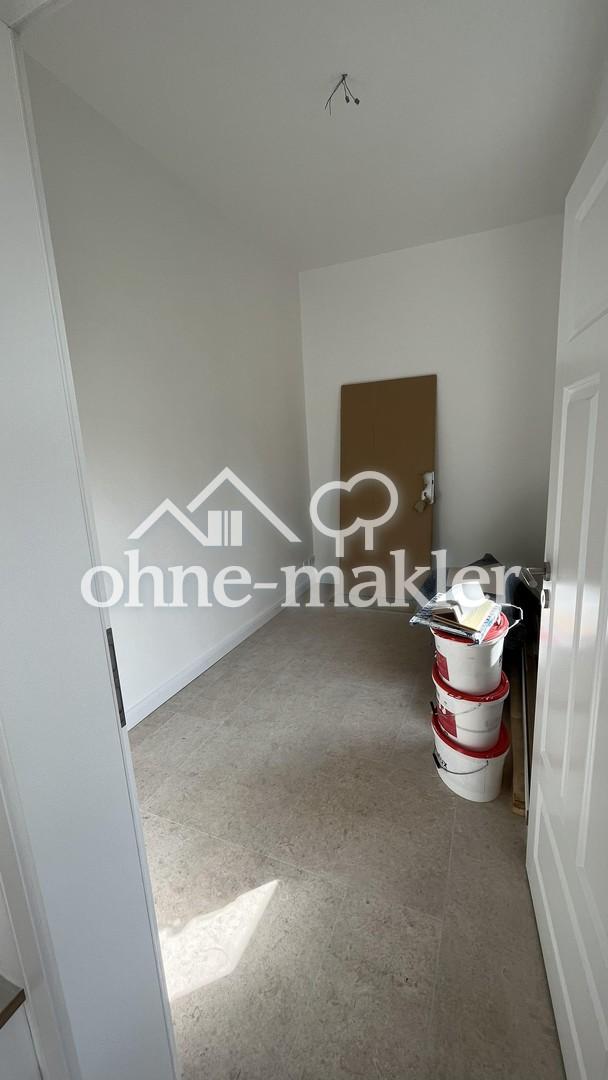 Wunderschöne, kernsanierte 3,5-Zimmer-Wohnung mit Einbauküche, Kaminofen & 3m hohen Decken - Foto 5