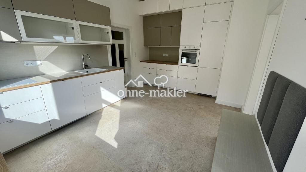Wunderschöne, kernsanierte 3,5-Zimmer-Wohnung mit Einbauküche, EBK, Kaminofen & 3m hohen Decken - Foto 3
