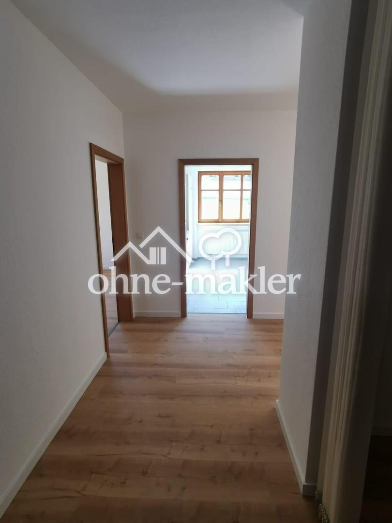Ruhig wohnen auf Zeit – zentral & frisch renoviert - Foto 2