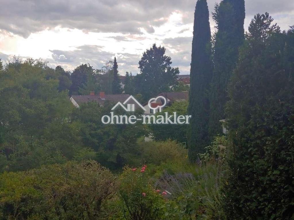Erstbezug nach Kernsanierung: Wunderschöne 3,5-Zi-Wohnung mit Einbauküche, Kamin, Garten und mehr... - Photo 2