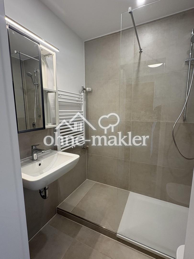 Ruhiges Rückzugs-Apartment im Dachgeschoss – frisch saniert & stilvoll eingerichtet - Photo 5