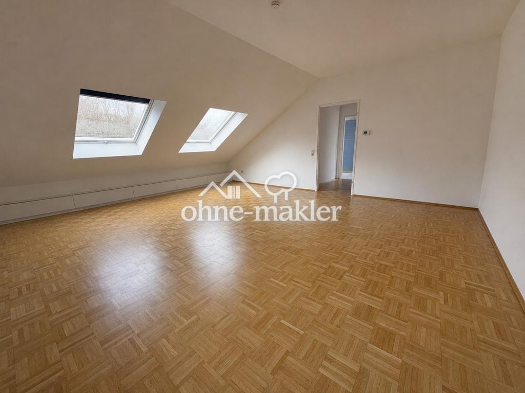 frisch renovierte helle 2 Zimmer Dachgeschosswohnung - Photo 2