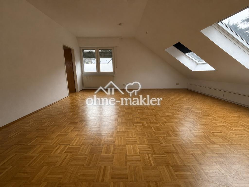 frisch renovierte helle 2 Zimmer Dachgeschosswohnung - Photo 1