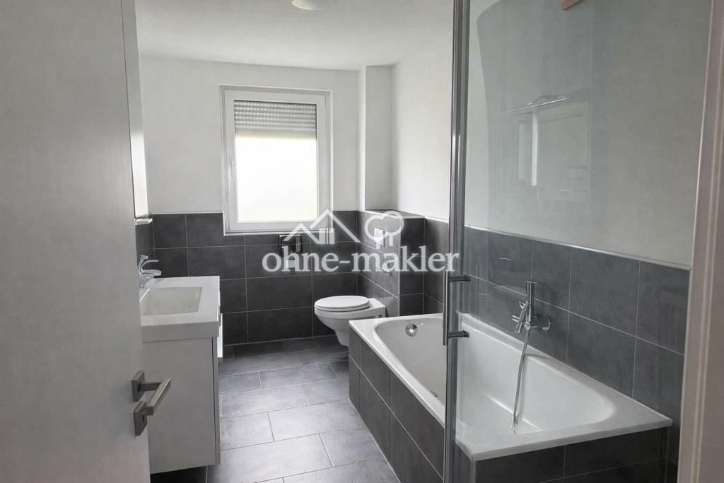 Moderne Dachgeschosswohnung mit Kellerraum- kernsaniert - Foto 2