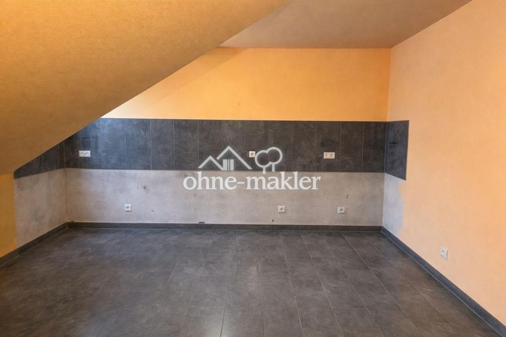 Moderne Dachgeschosswohnung mit Kellerraum- kernsaniert - Foto 5