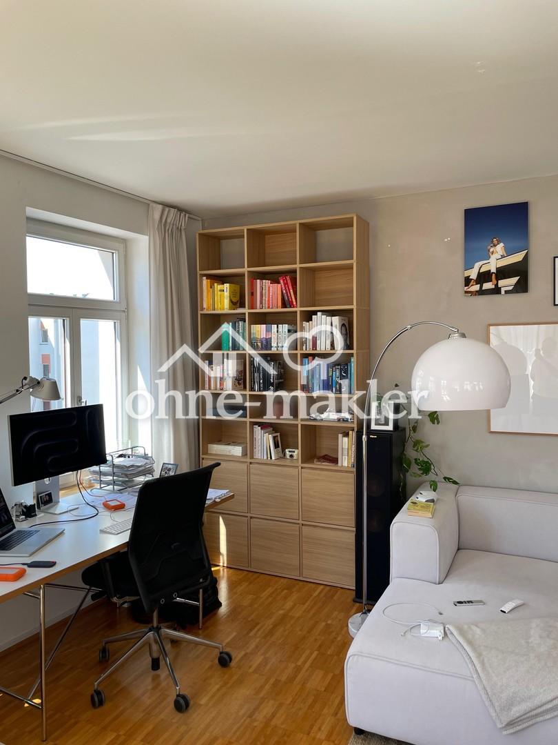 Elegant 2-Room Apartment with Balcony in Leipzig’s Prestigious Musikviertel - Photo 1