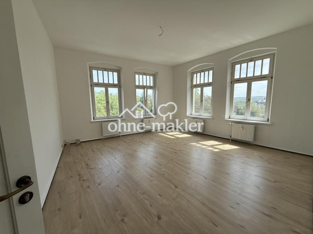 *NEU* 4- Zimmer Wohnung- demnächst Verfügbar - Photo 2