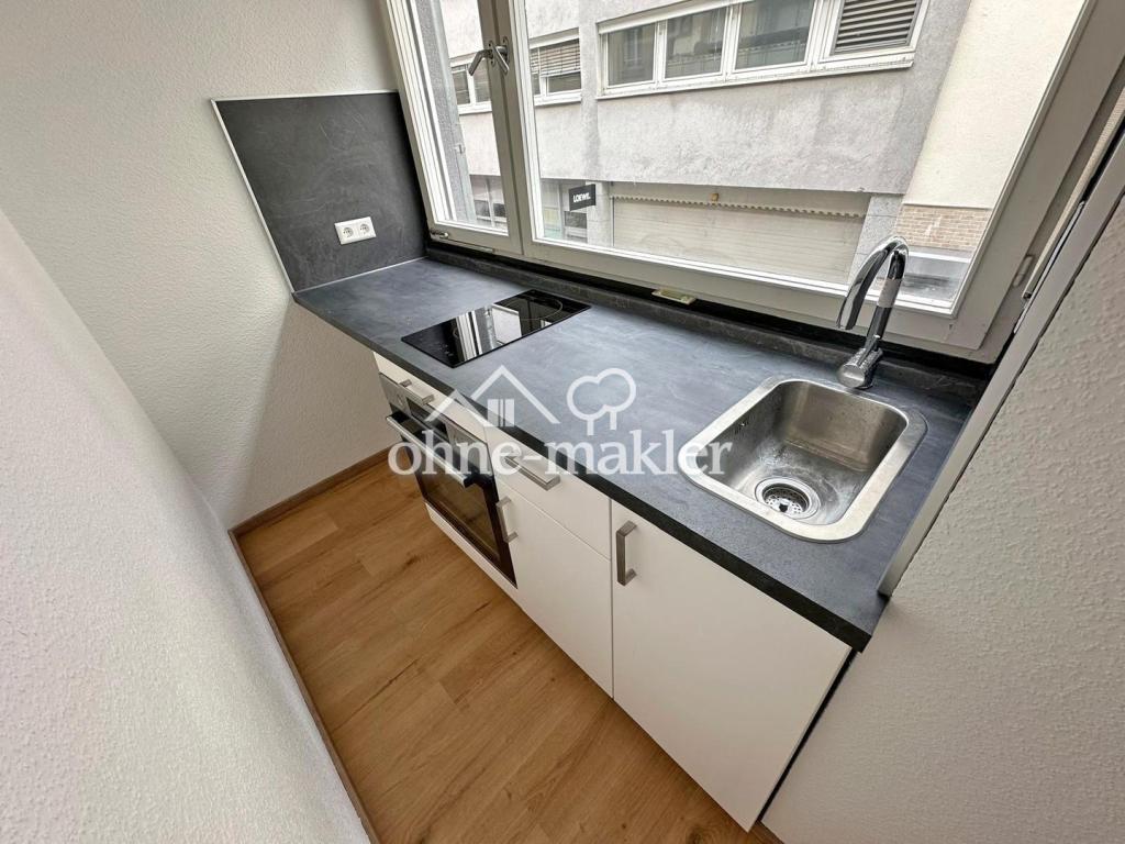 Saniertes + teilmöbliertes 1-Zimmer-Apartment mit EBK in Innenstadtlage nahe Ludwigsplatz! - Photo 5