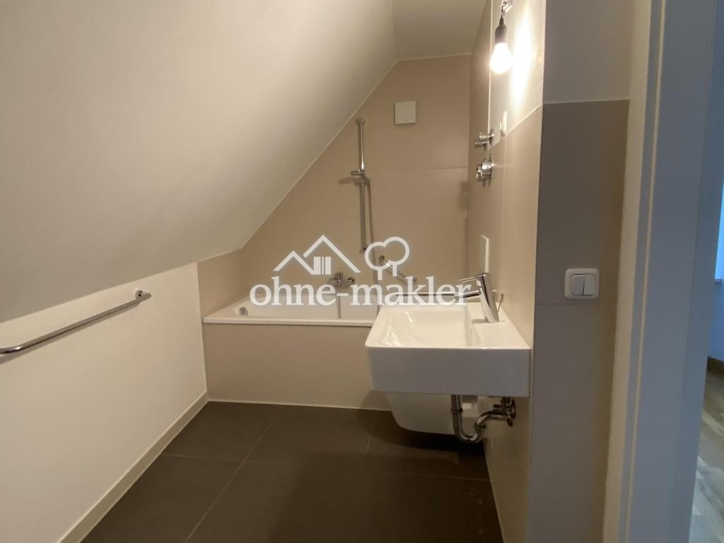 Helle Dachgeschosswohnung im Stadtzentrum von Kempten - Photo 4